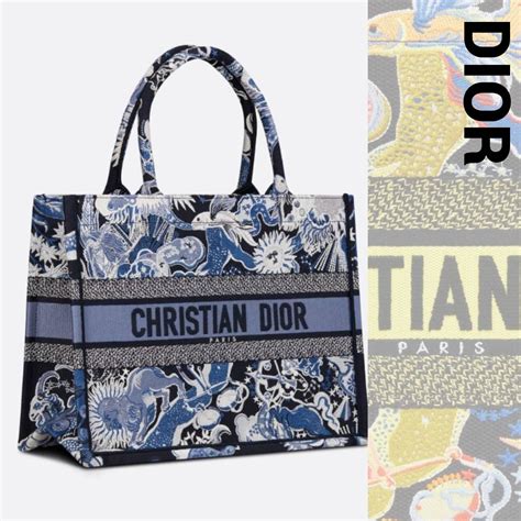 dior book tote 2022